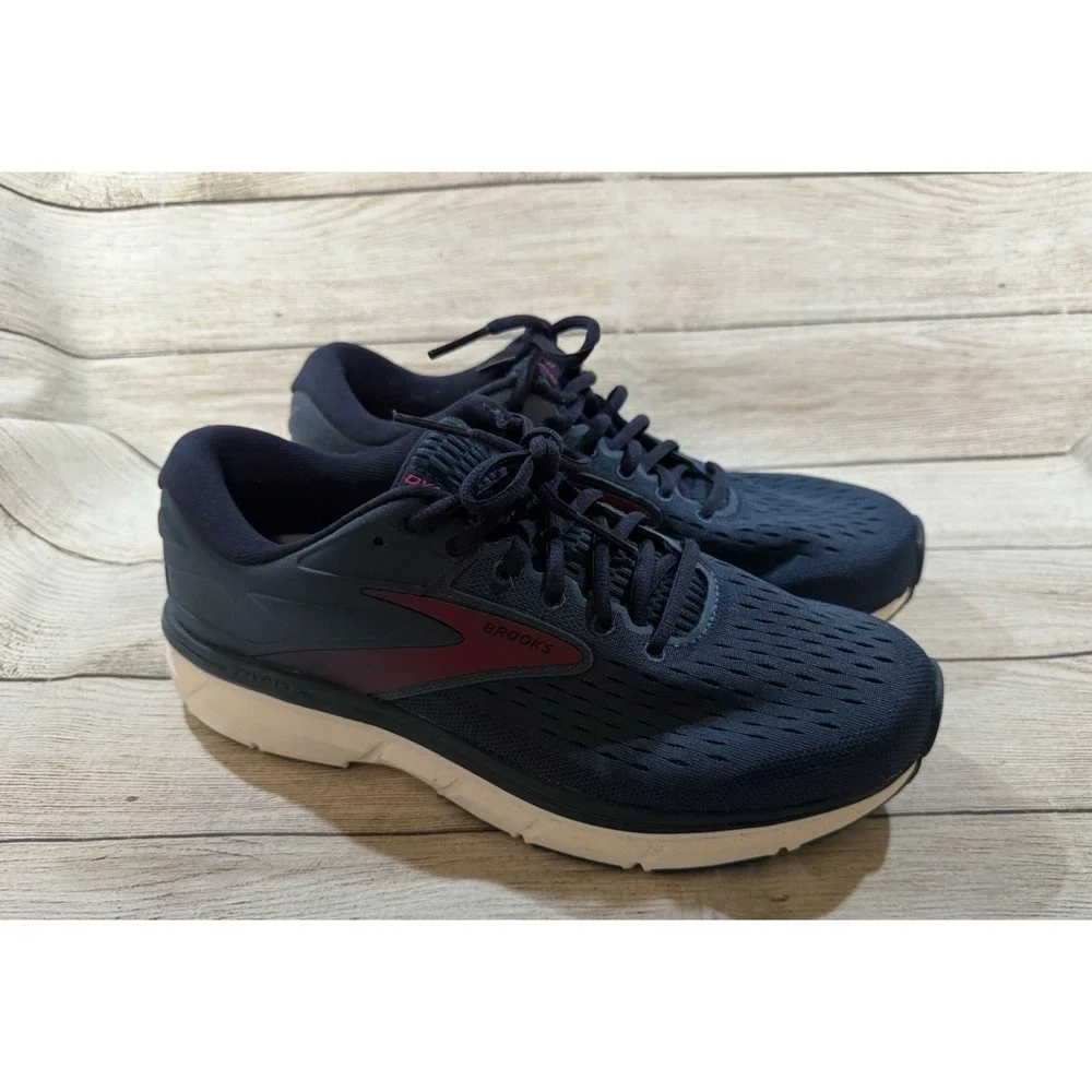 Womens Brooks DYAD 11 Navy Blue Beet Root Athletic Running Shoes Sz 10.5 Wide